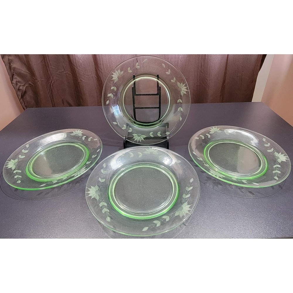 Vintage Green Uranium Depression Glass Etched Floral Salad Plates Set of 4 Glow